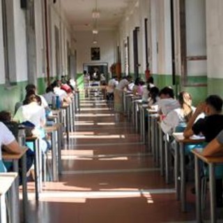 Maturità 2026, tracce di italiano: tema su Assemblea Costituente e il discorso di Saragat, Pavese e Brancati per analisi testo Maturità 2026, tracce di italiano: tema su Assemblea Costituente e il discorso di Saragat, Pavese e Brancati per analisi testo