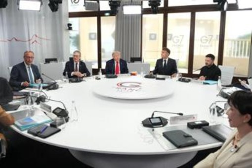 Ucraina-Russia, Trump: "Parlato con Zelensky e Putin, qualcosa sta per succedere"