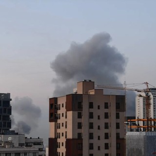 A Hormuz scambi di attacchi Iran-Usa, Trump “La tregua continua”