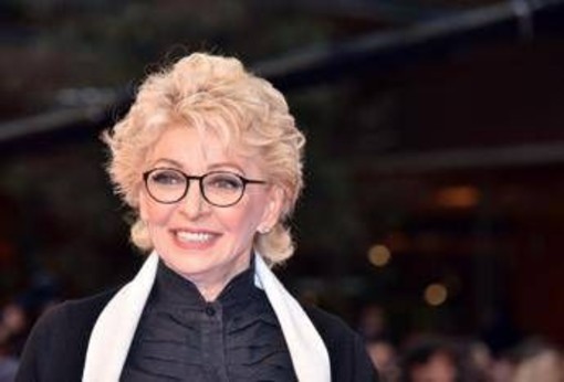 Funerali Bonaccorti, il messaggio di Renato Zero: "Lascerò aperta la porta"