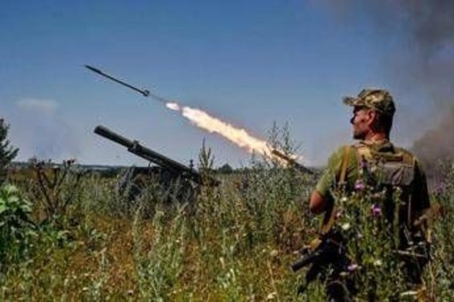 Ucraina, Zelensky: "Colpiremo Russia al cuore". Kim aiuta Putin: 30mila soldati dalla Nordcorea