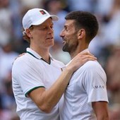Wimbledon, Sinner troppo forte e Djokovic si inchina: "Jannik superiore" Wimbledon, Sinner troppo forte e Djokovic si inchina: "Jannik superiore"
