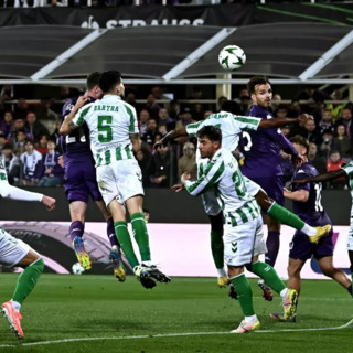 Betis in finale col Chelsea, la Fiorentina si arrende ai supplementari
