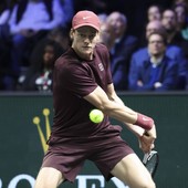 Sinner vince il 1000 di Parigi e torna numero 1 del mondo Sinner vince il 1000 di Parigi e torna numero 1 del mondo