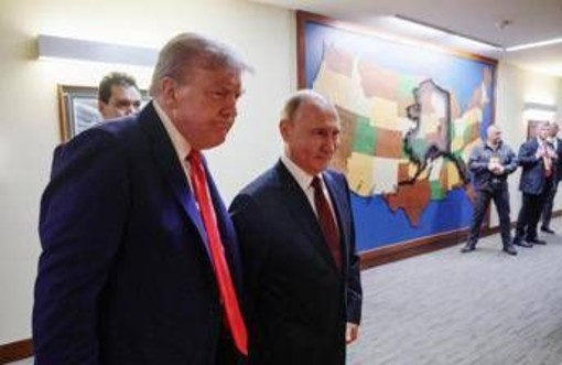Ucraina-Russia, summit Trump-Putin un anno dopo: 'spirito di Anchorage' svanito nel nulla e pace ancora lontana Ucraina-Russia, summit Trump-Putin un anno dopo: 'spirito di Anchorage' svanito nel nulla e pace ancora lontana