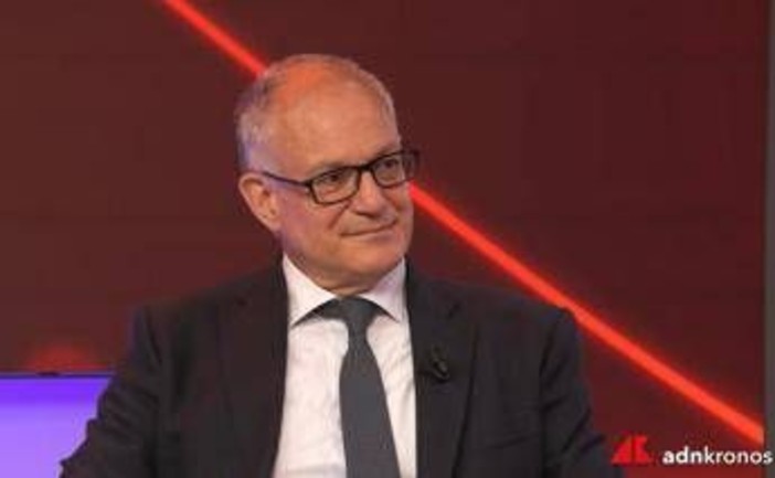 Gualtieri: "Entro un anno cantiere per stadio della Roma. Primo passo per stadio della Lazio" Gualtieri: "Entro un anno cantiere per stadio della Roma. Primo passo per stadio della Lazio"