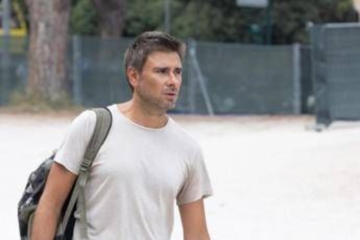 Alessandro Di Battista tornato in Italia dopo il malore: il volo in tre tappe e il ricovero al Gemelli, cosa sappiamo Alessandro Di Battista tornato in Italia dopo il malore: il volo in tre tappe e il ricovero al Gemelli, cosa sappiamo