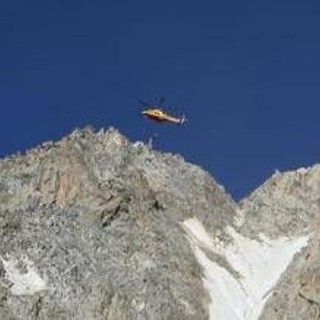 Monte Bianco, alpinista precipita e muore sulla Cresta del Brouillard