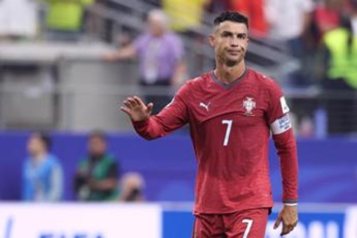 Portogallo, Ronaldo ricorda: "Prima di me non aveva vinto niente. L'Europeo come i Mondiali..." Portogallo, Ronaldo ricorda: "Prima di me non aveva vinto niente. L'Europeo come i Mondiali..."