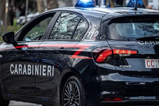 Uccide la sorella e si toglie la vita nel torinese Uccide la sorella e si toglie la vita nel torinese