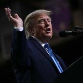 Tv americane sospendono copertura Trump, Dipartimento di Giustizia: "E' boicottaggio". Aperta indagine Tv americane sospendono copertura Trump, Dipartimento di Giustizia: "E' boicottaggio". Aperta indagine