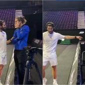 Zverev scherza con Alcaraz dopo il trionfo agli US Open: "Essere stupidi aiuta" Zverev scherza con Alcaraz dopo il trionfo agli US Open: "Essere stupidi aiuta"
