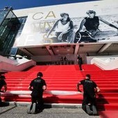 Cannes, tra gli sponsor quest'anno c'è Meta ma resta il divieto di selfie sul red carpet