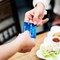 Paghi con la carta in vacanza? 10 consigli per usarla riducendo rischi e costi Paghi con la carta in vacanza? 10 consigli per usarla riducendo rischi e costi