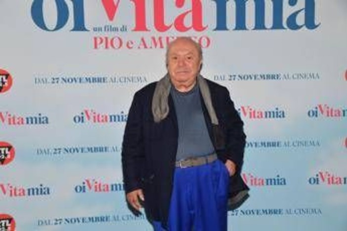 Lino Banfi: "Pensai al suicidio, mio fratello lo capì e mi salvò" Lino Banfi: "Pensai al suicidio, mio fratello lo capì e mi salvò"