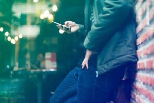 Sesso, un italiano su 3 tradisce. Oltre uno su 10 ha conosciuto il partner su una App