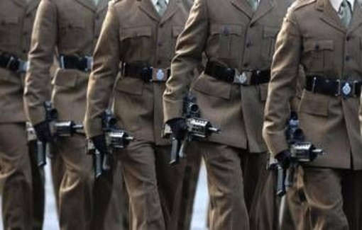 Regno Unito, il capo dell'esercito evoca il rischio guerra. L'esperto: "Il Paese non è pronto" Regno Unito, il capo dell'esercito evoca il rischio guerra. L'esperto: "Il Paese non è pronto"