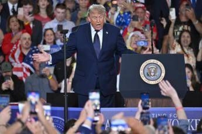 Iran-Usa, Trump vuole modificare l'accordo: le nuove condizioni sul nucleare Iran-Usa, Trump vuole modificare l'accordo: le nuove condizioni sul nucleare