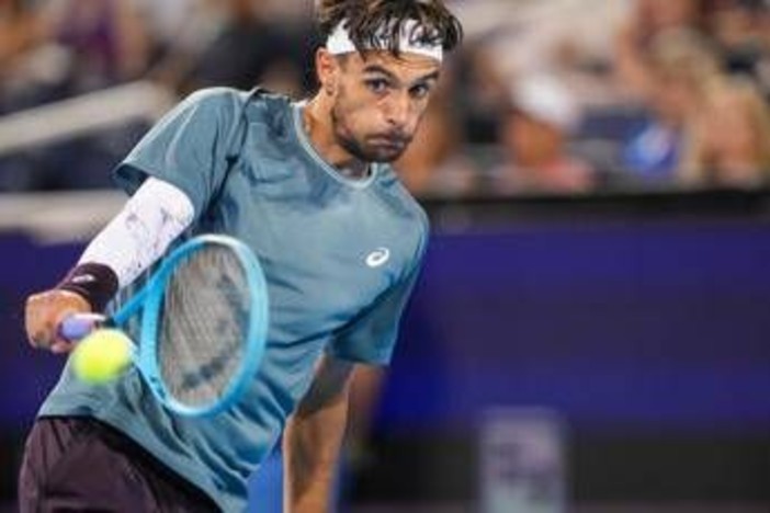 Musetti vince derby con Arnaldi e vola al secondo turno del torneo Atp di Lione Musetti vince derby con Arnaldi e vola al secondo turno del torneo Atp di Lione