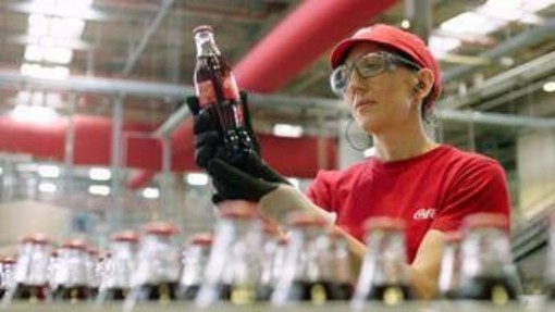 Coca-Cola, cresce impatto occupazionale: 30mila posti lungo la filiera Coca-Cola, cresce impatto occupazionale: 30mila posti lungo la filiera