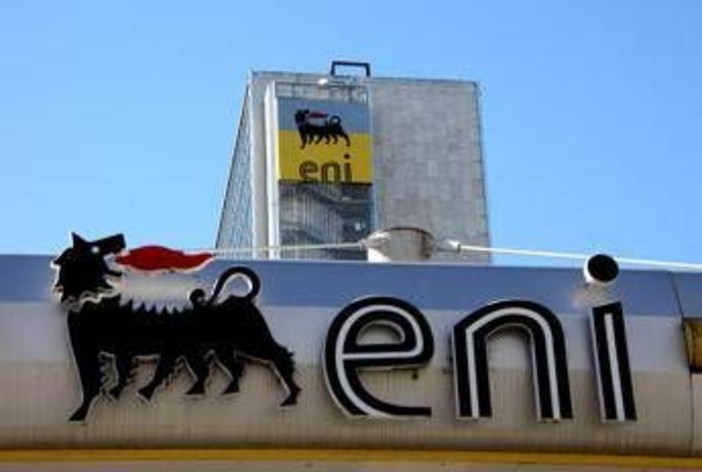 Caro carburante, Eni riporta tetto diesel a 2,19: prezzi medi in lieve calo