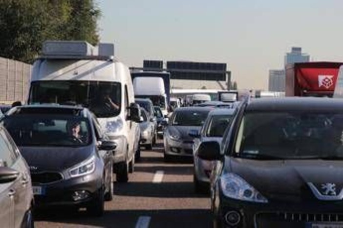 Incidente sulla Pontina, 3 feriti: traffico in tilt in direzione Roma Incidente sulla Pontina, 3 feriti: traffico in tilt in direzione Roma