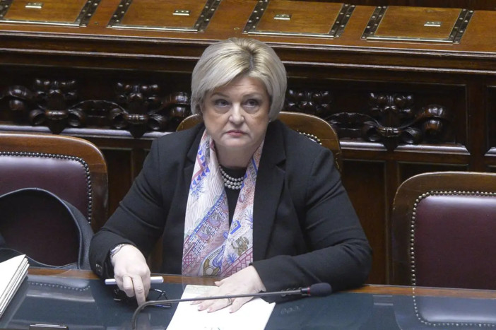 Ex Ilva, Calderone “Pronti ad adeguare l’assegno di ricollocazione Cigs” Ex Ilva, Calderone “Pronti ad adeguare l’assegno di ricollocazione Cigs”