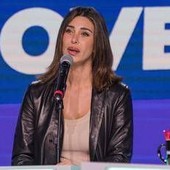 Belen Rodriguez attacca dopo vacanza in Sardegna: "Un bel vaffa..."