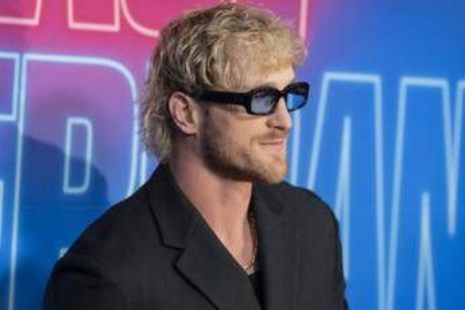 Logan Paul vende carta Pokemon da record per 16,5 milioni di dollari Logan Paul vende carta Pokemon da record per 16,5 milioni di dollari