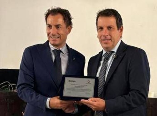 Porti, Autorità Mar Tirreno Centro Settentrionale riceve Smart Ports Award
