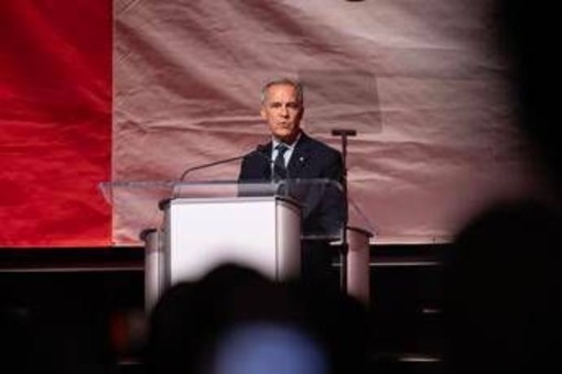 Canada, incendio in una base militare in Alberta: "Ci sono vittime e feriti" Canada, incendio in una base militare in Alberta: "Ci sono vittime e feriti"