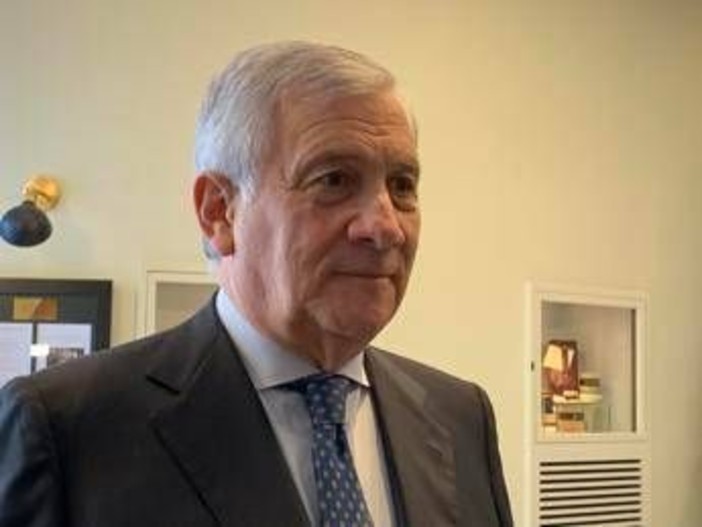 Lieve malore per Tajani, solo uno sbalzo di pressione: il ministro sta bene