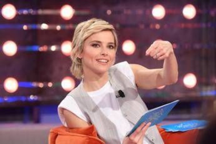 Da noi... a ruota libera, ospiti e anticipazioni oggi domenica 26 ottobre Da noi... a ruota libera, ospiti e anticipazioni oggi domenica 26 ottobre