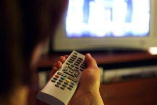 'Tale e Quale Show' vince la sfida degli ascolti. Per 'Chi l'ha visto?' debutto al 7,1% di share 'Tale e Quale Show' vince la sfida degli ascolti. Per 'Chi l'ha visto?' debutto al 7,1% di share