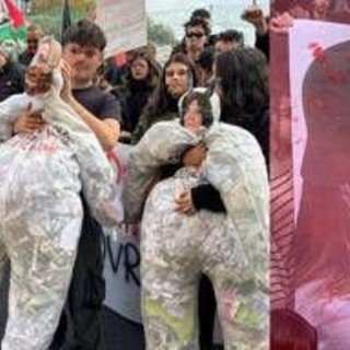 Studenti in sciopero, cortei in 50 città: fantoccio di Meloni a Roma e flashmob a Milano Studenti in sciopero, cortei in 50 città: fantoccio di Meloni a Roma e flashmob a Milano