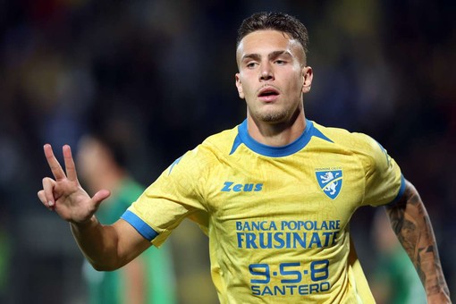 Raimondo fa sognare il Frosinone, Sassuolo al tappeto per 4-2